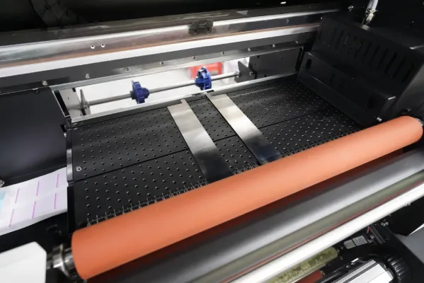 uv dtf printer printing platform
